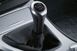 Как правильно ездить на механике? в Екатеринбурге - avtoshkolakursant.ru | фото