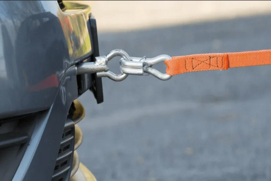 Как правильно буксировать автомобиль, чтобы не повредить его в Екатеринбурге - avtoshkolakursant.ru | фото