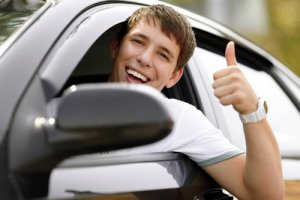 Какой автомобиль стоит покупать молодому водителю в Екатеринбурге - avtoshkolakursant.ru | фото