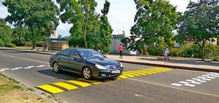 Убийца подвески? Пять ошибок при проезде «лежачих полицейских» в Екатеринбурге - avtoshkolakursant.ru | фото